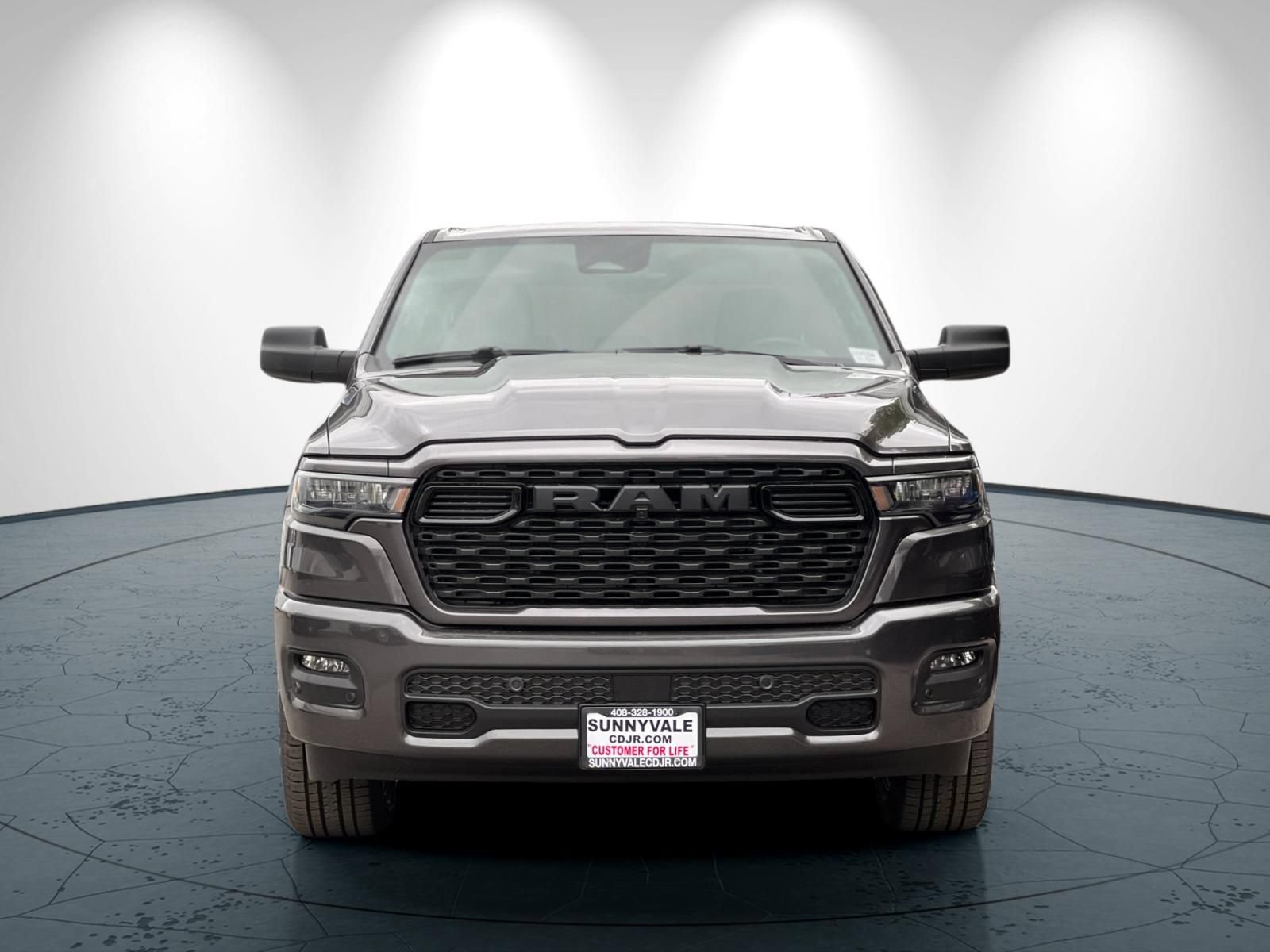 New 2026 RAM 1500 Express AWD/4WD image 9
