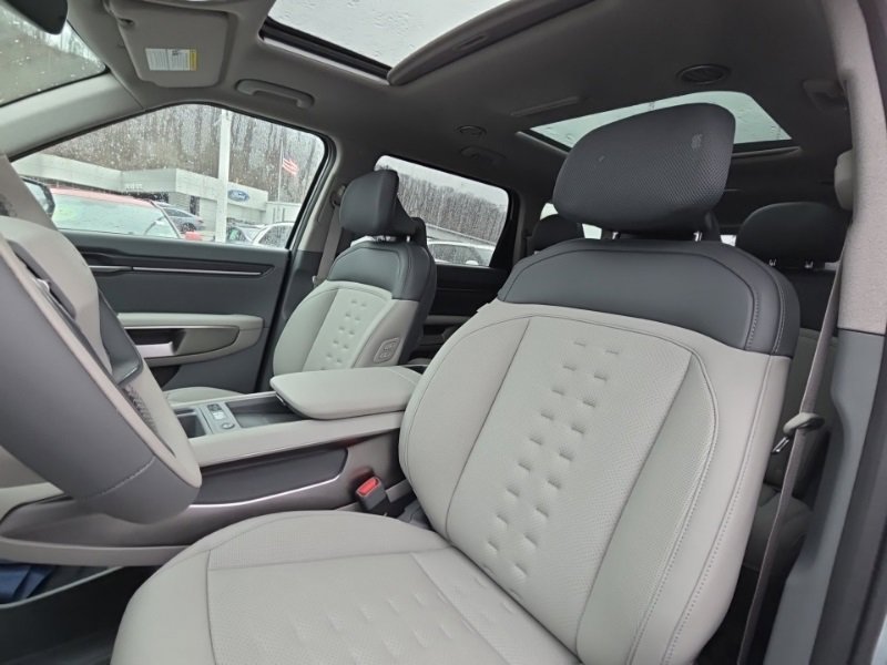 New 2026 Kia EV9 Wind image 36