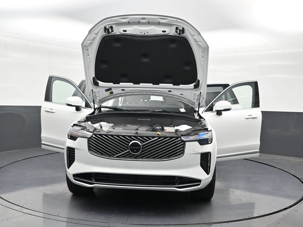 New 2026 Volvo XC90 T8 Plus w/ Protection Package Premier AWD/4WD image 34