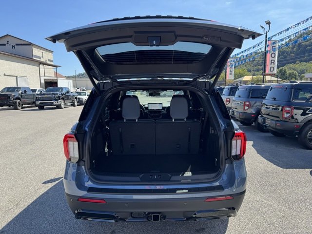 New 2026 Ford Explorer ST-Line w/ ST-Line Street Pack image 8