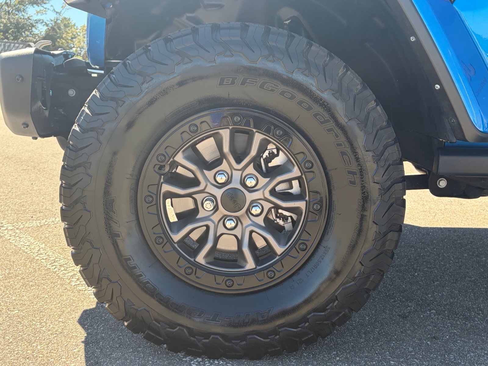 Used 2023 Jeep Wrangler Unlimited Rubicon 392 w/ Trailer Tow Package AWD/4WD image 12