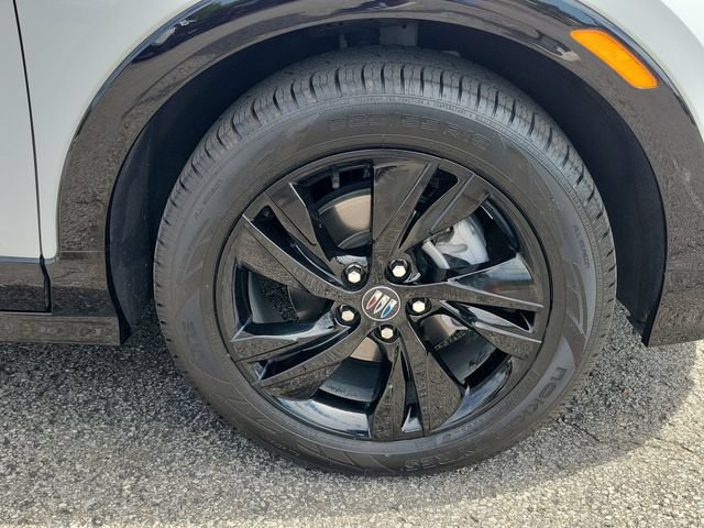 Used 2024 Buick Encore GX Sport Touring w/ Advanced Technology Package FWD image 5