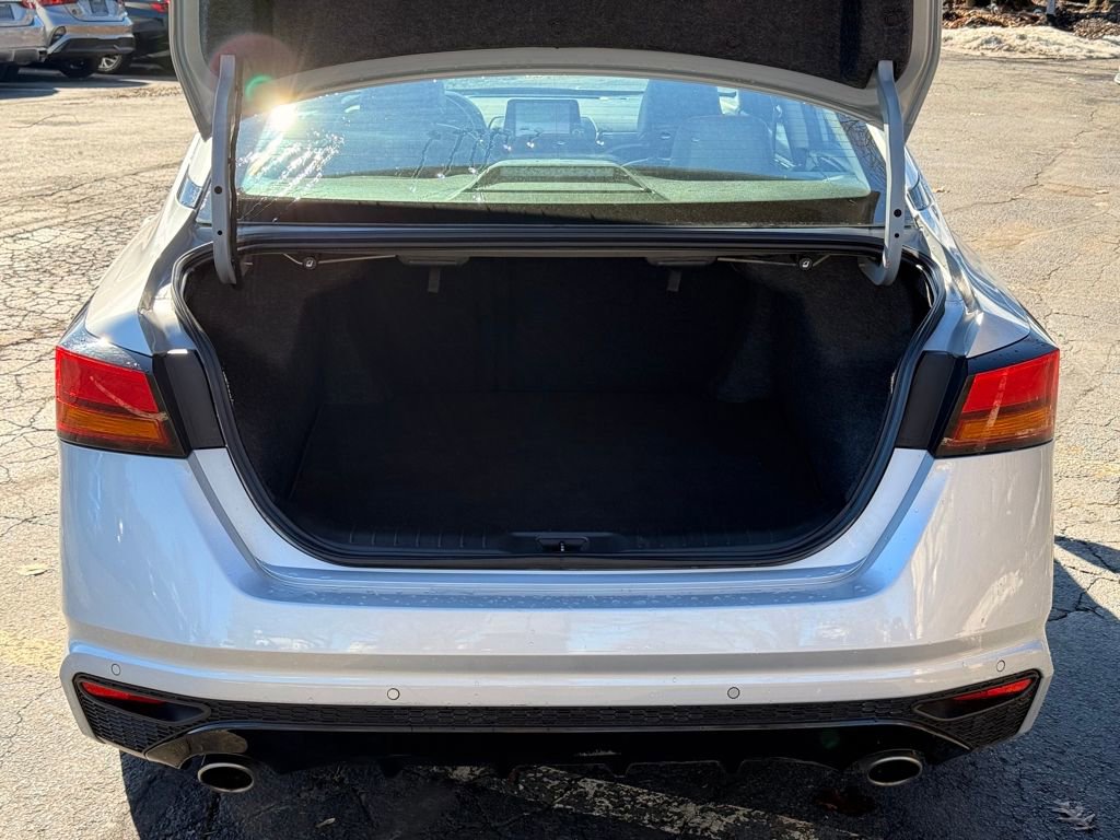 Used 2024 Nissan Altima 2.5 SR image 13