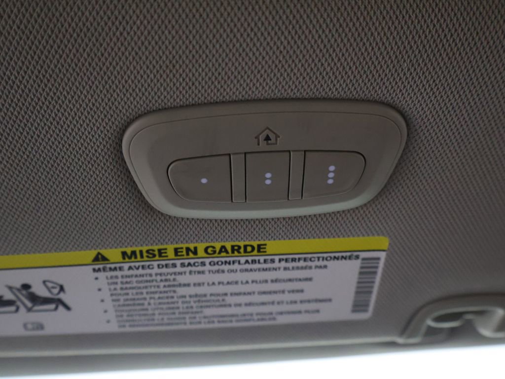 Used 2023 Chrysler Pacifica Limited image 51