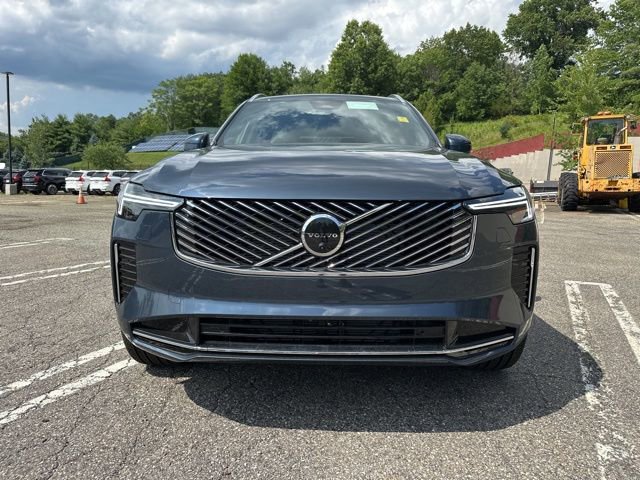 New 2026 Volvo XC90 B6 Plus w/ Protection Package Premier image 2