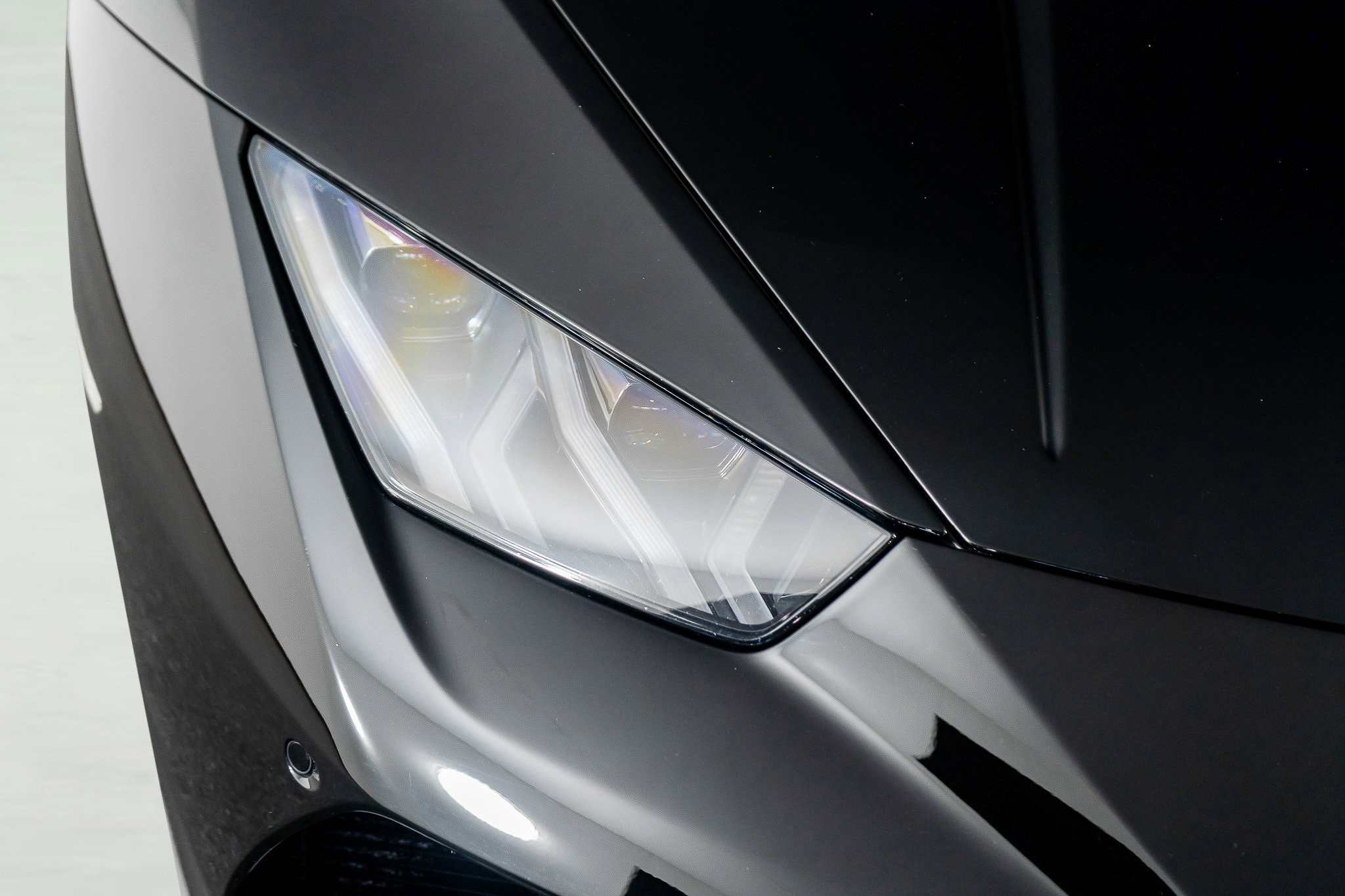 Used 2018 Lamborghini Huracan Performante image 24