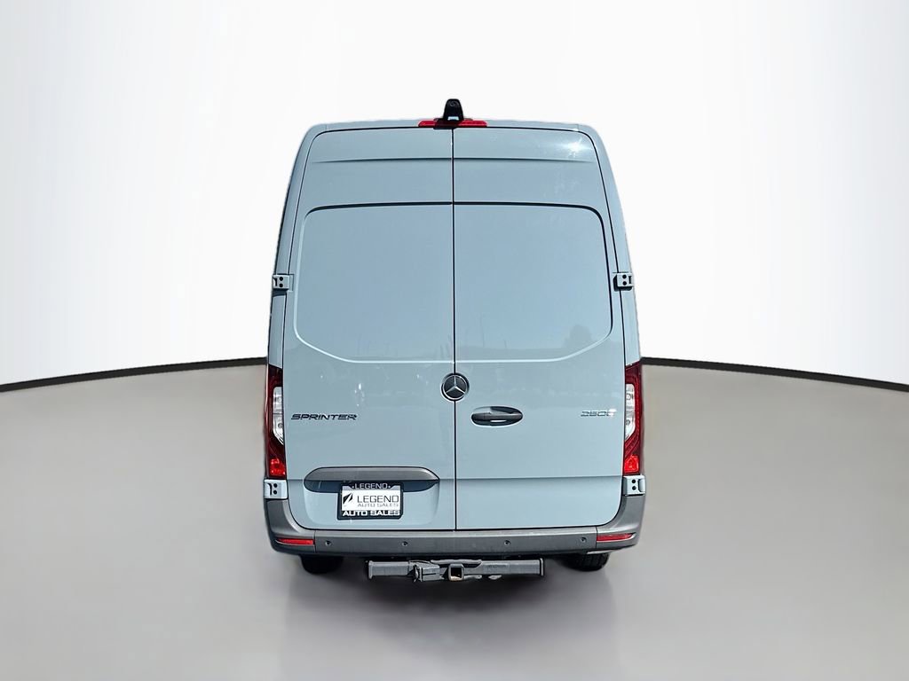 Used 2024 Mercedes-Benz Sprinter 2500 image 7