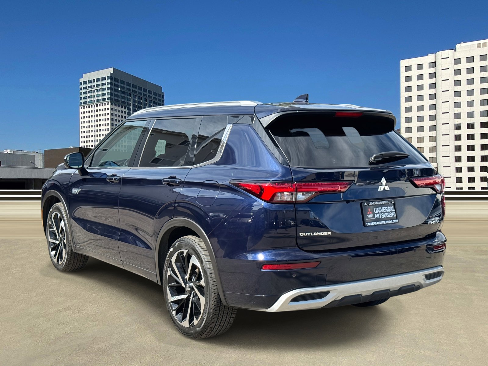 Used 2023 Mitsubishi Outlander SEL image 4