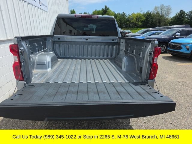Used 2023 Chevrolet Silverado 1500 LT AWD/4WD image 11