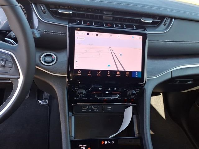 New 2025 Jeep Grand Cherokee L Limited w/ Luxury Tech Group II image 15