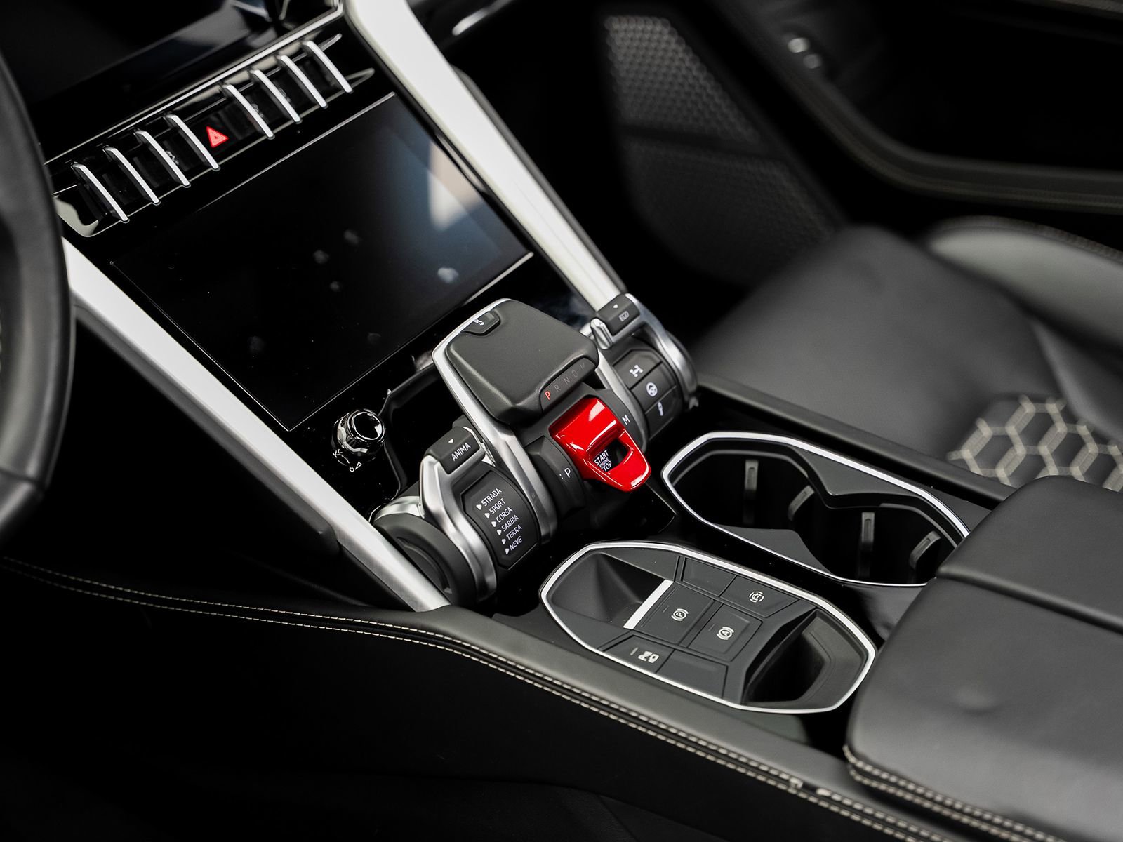 Used 2020 Lamborghini Urus image 58