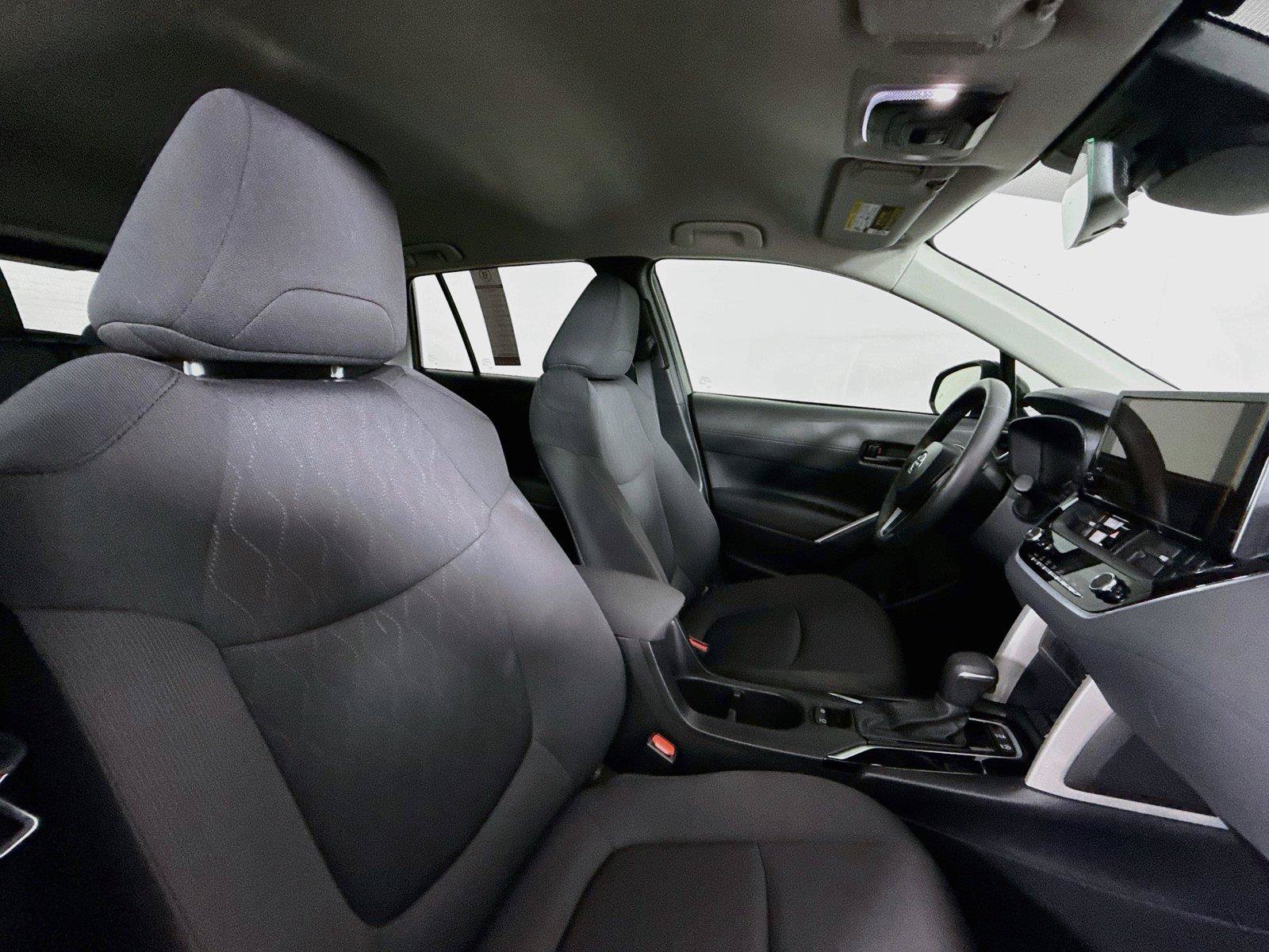 Certified 2024 Toyota Corolla Cross LE FWD image 40