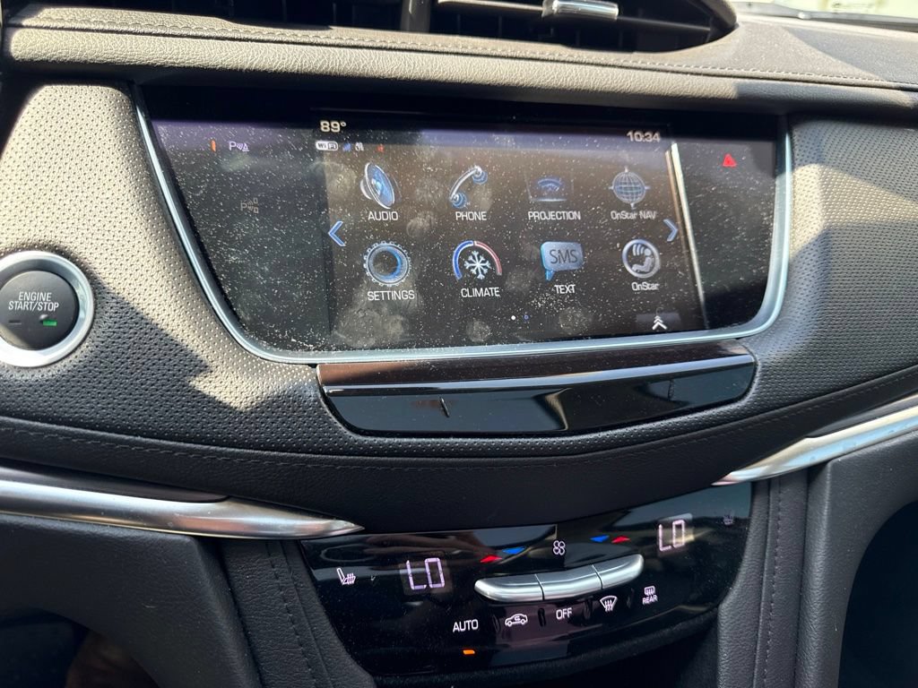 Used 2018 Cadillac XT5 Luxury w/ Driver Awareness Package FWD image 10