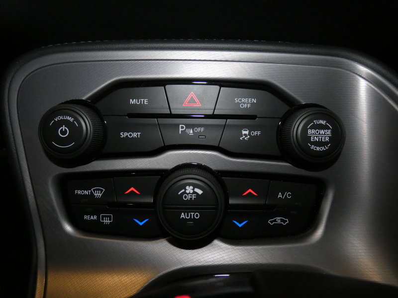 Used 2023 Dodge Challenger SXT w/ Plus Package image 7