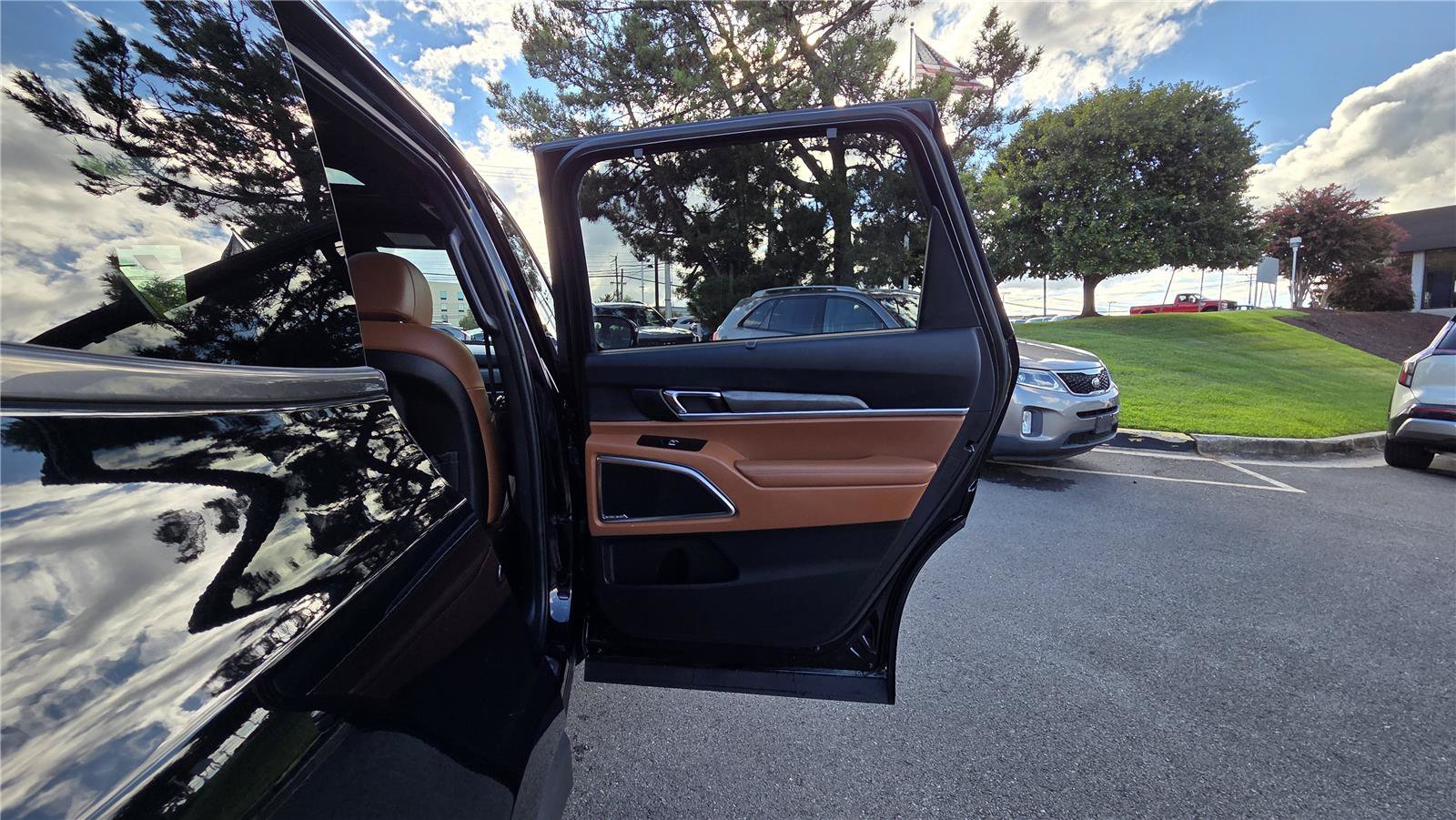 Certified 2024 Kia Telluride SX X-Line AWD/4WD image 36