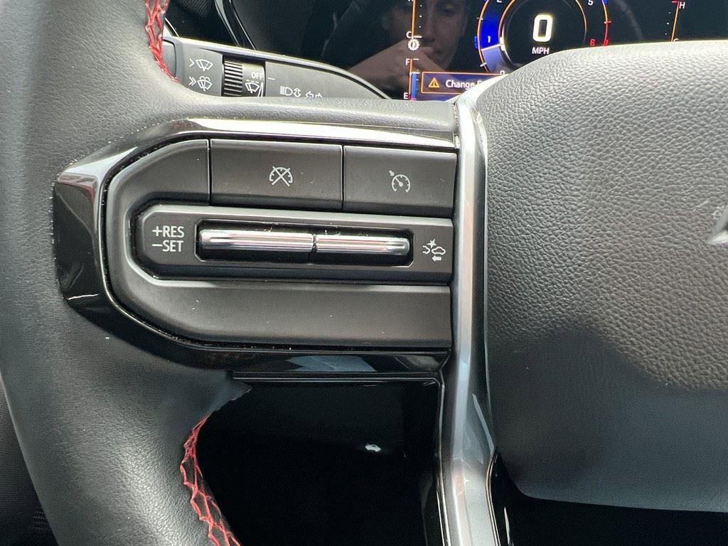 Used 2023 Chevrolet Colorado Z71 w/ Z71 Convenience Package 2 image 19