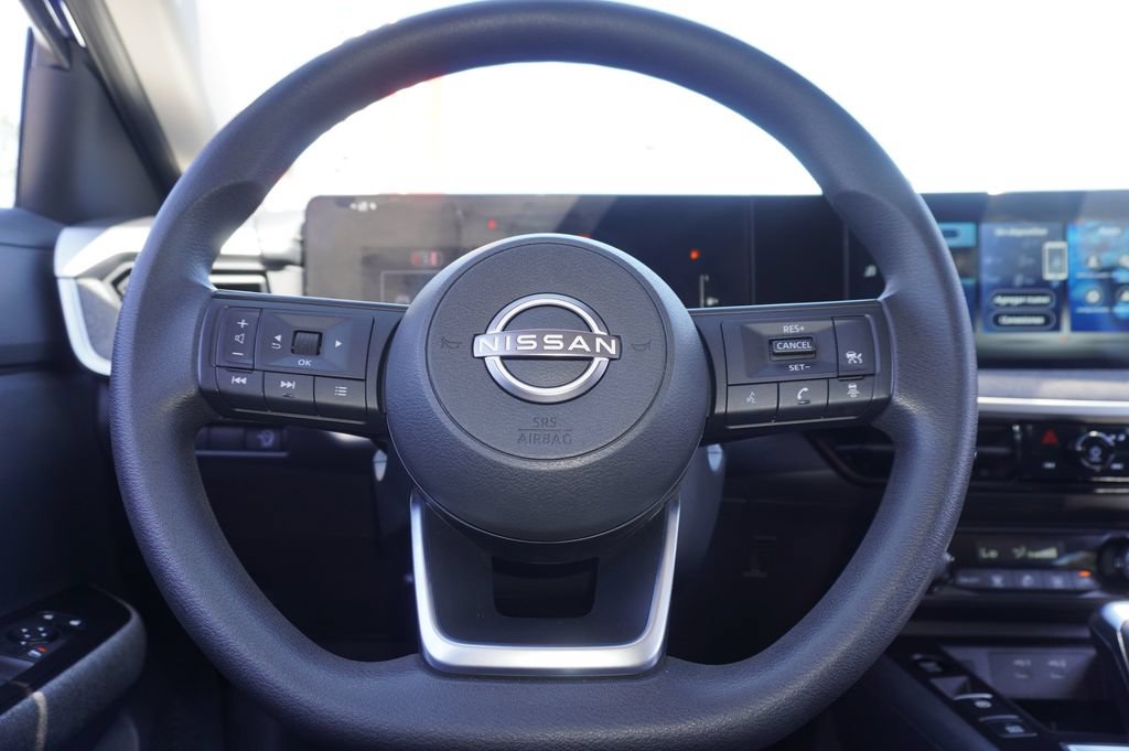 Used 2026 Nissan Kicks SV FWD image 20