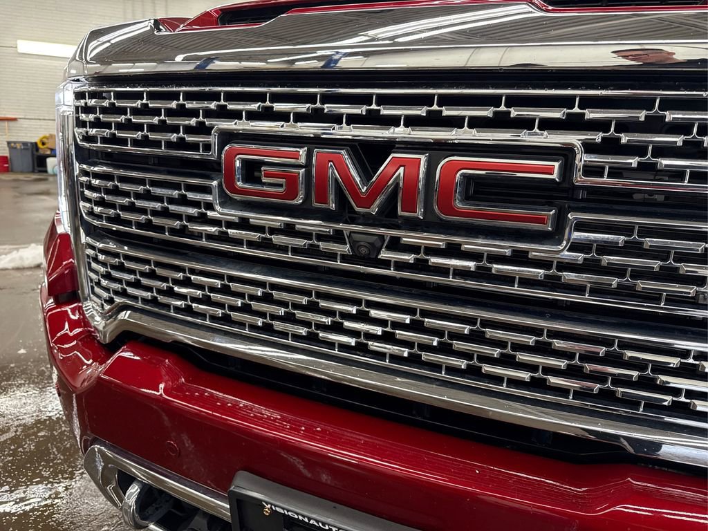 Used 2023 GMC Sierra 3500 Denali w/ Denali Ultimate Package image 17