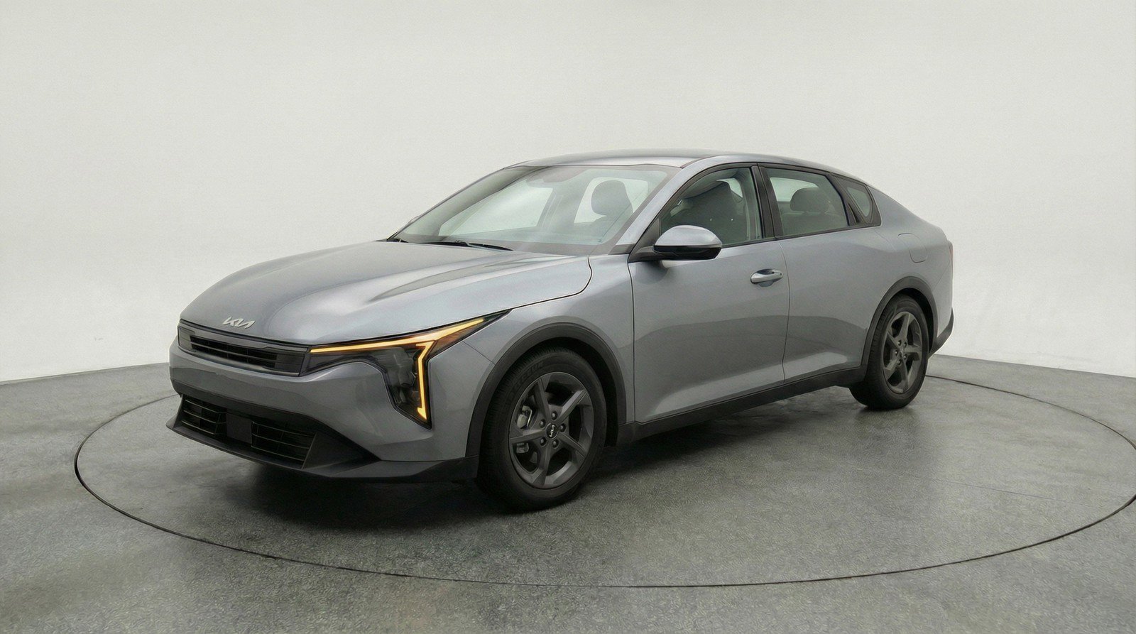 Used 2025 Kia K4 LXS image 3