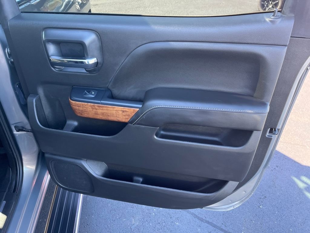 Used 2017 Chevrolet Silverado 1500 High Country image 26