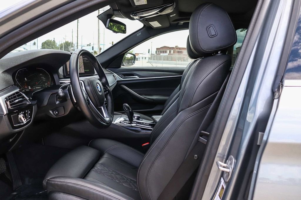 Certified 2023 BMW 530i w/ Convenience Package RWD image 21