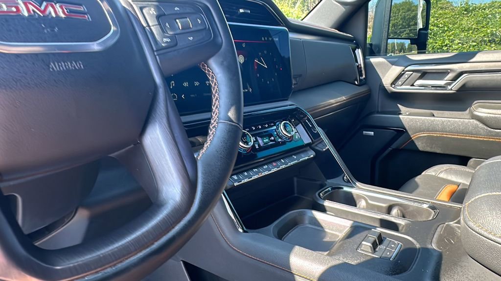 Used 2024 GMC Sierra 2500 AT4 w/ AT4 Premium Plus Package image 14