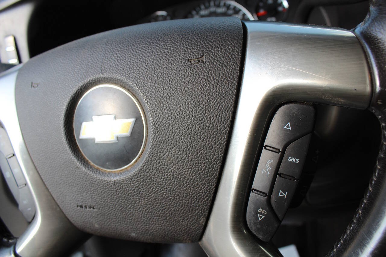 Used 2015 Chevrolet Express 3500 RWD image 13