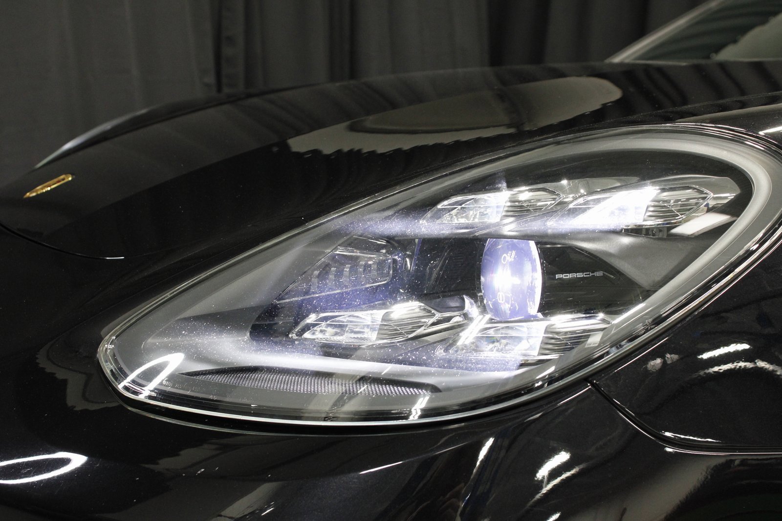 Certified 2022 Porsche Panamera 4 Platinum Edition image 15