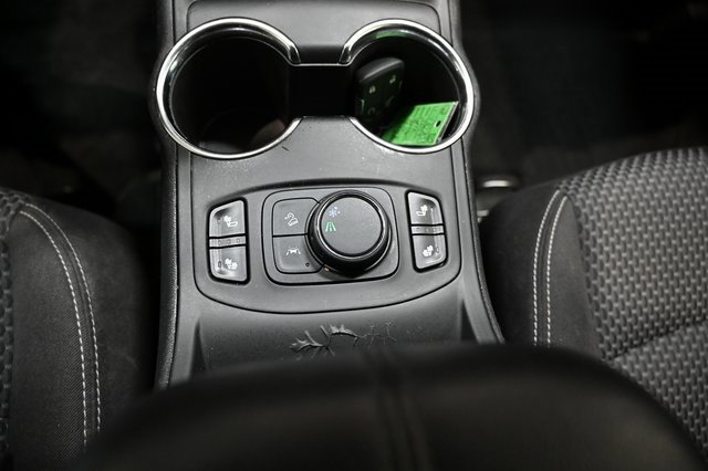 Used 2022 GMC Terrain SLE w/ Driver Convenience Package image 19