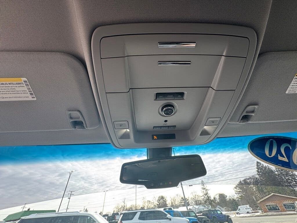 Used 2020 GMC Yukon SLE w/ SLE Value Package image 26