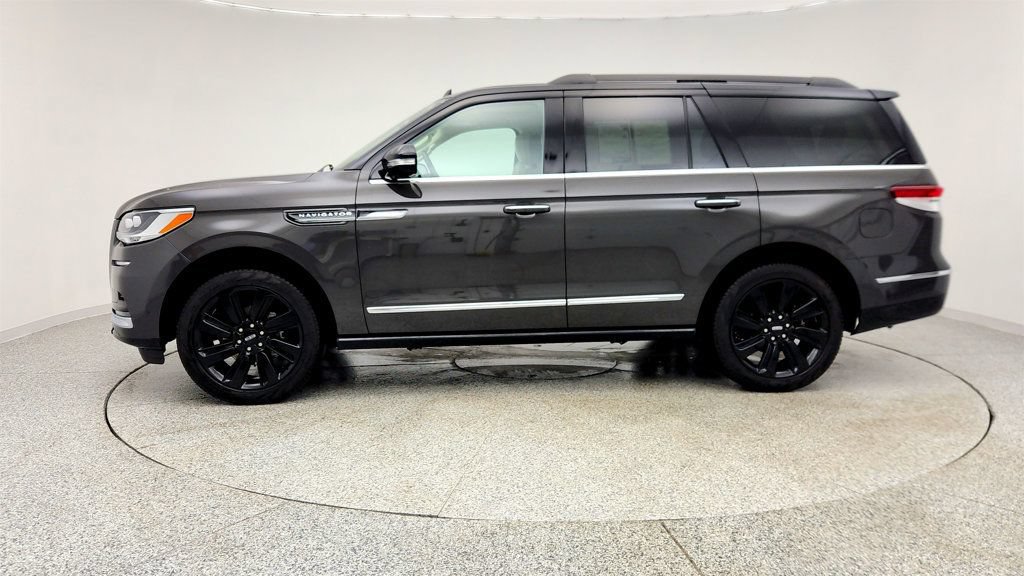Used 2024 Lincoln Navigator Black Label AWD/4WD image 8