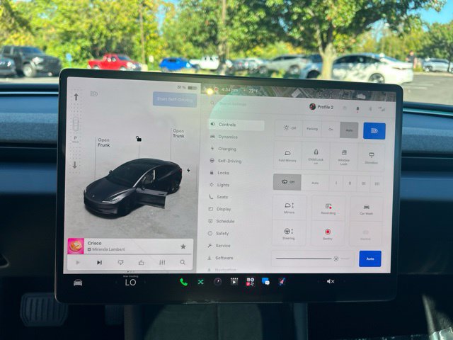 Used 2024 Tesla Model 3 Standard Range RWD image 27