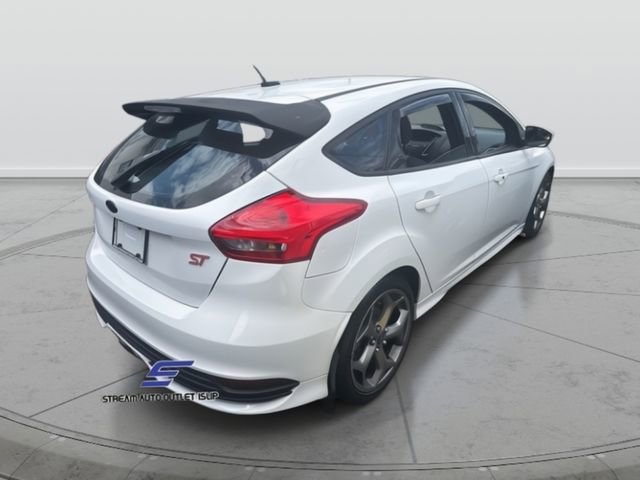 Used 2015 Ford Focus ST image 6