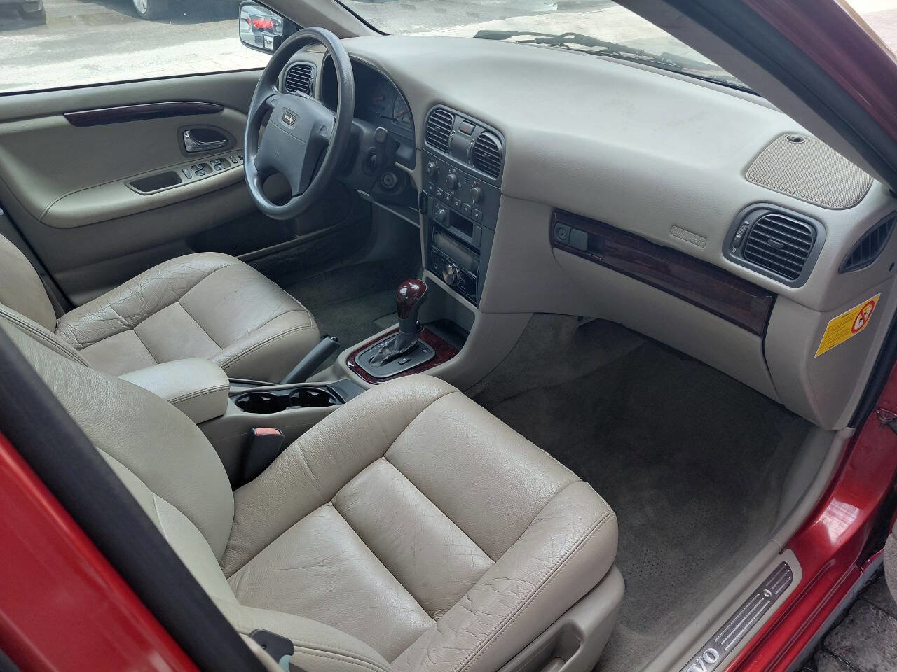 Used 2002 Volvo S40 FWD image 10
