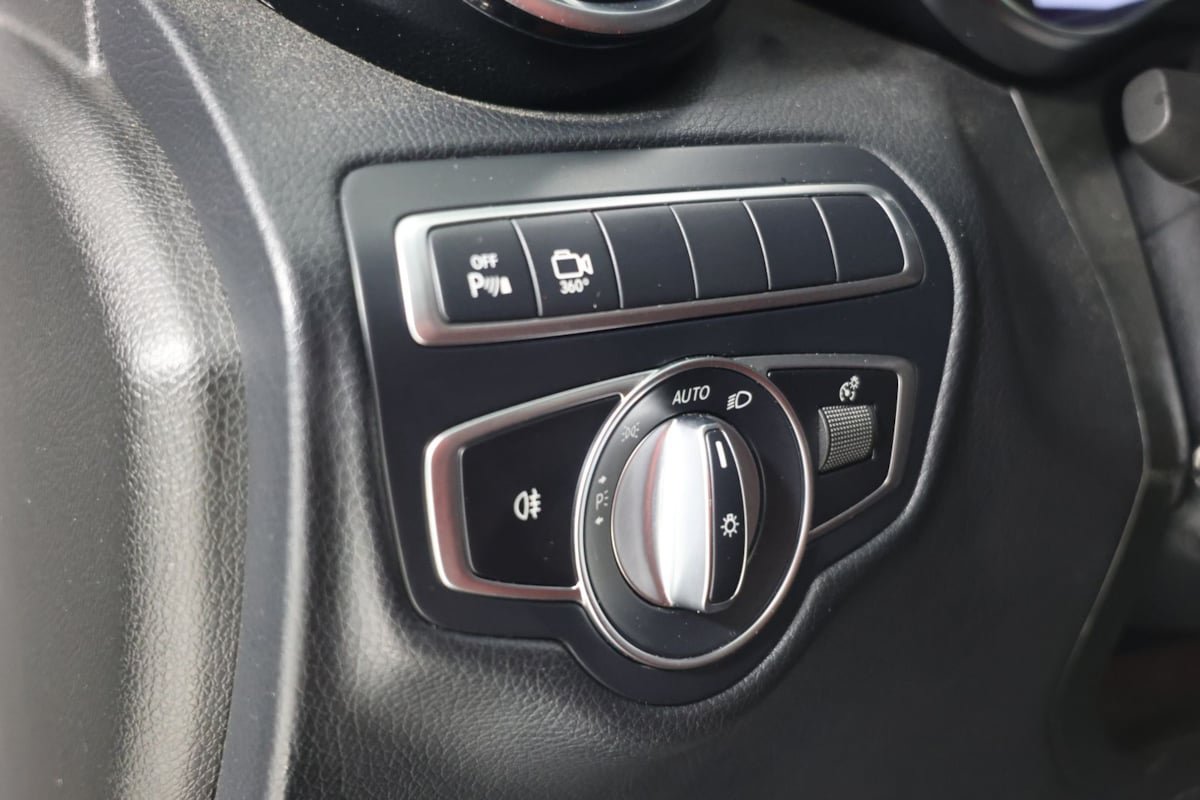 Used 2019 Mercedes-Benz GLC 63 AMG 4MATIC image 22