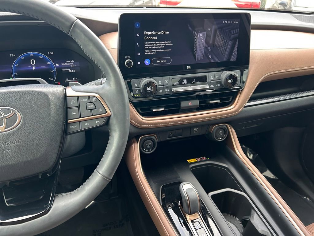 Used 2024 Toyota Grand Highlander AWD Hybrid image 20