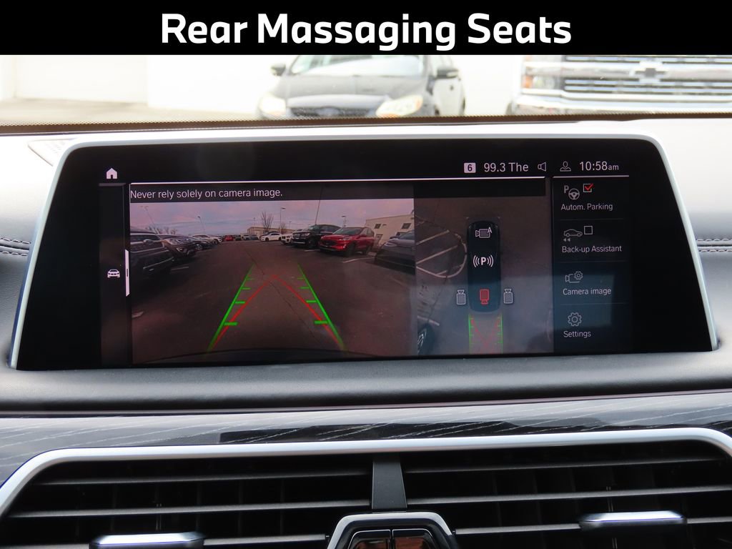 Used 2022 BMW 750i xDrive w/ Luxury Rear Seating Package image 27