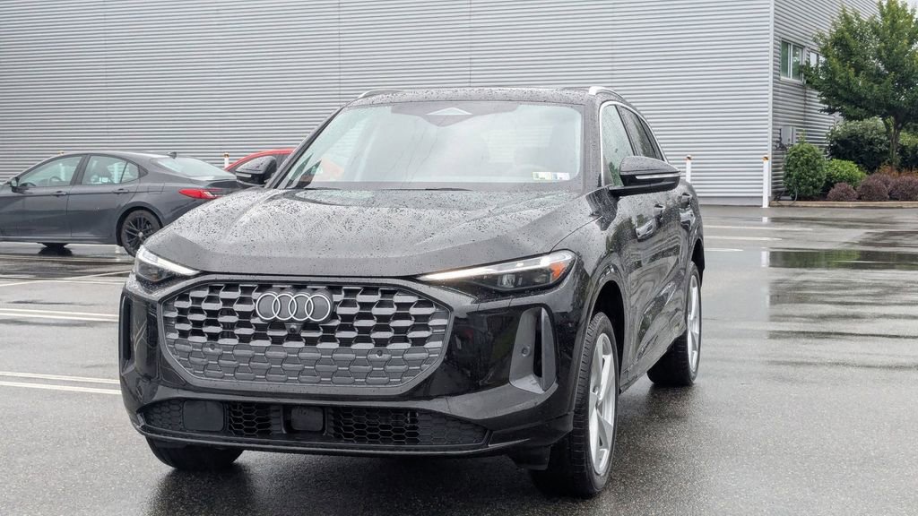 New 2025 Audi Q5 Premium Plus image 3