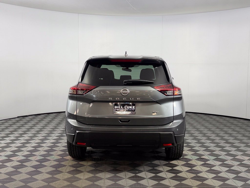 Used 2024 Nissan Rogue SV FWD image 8