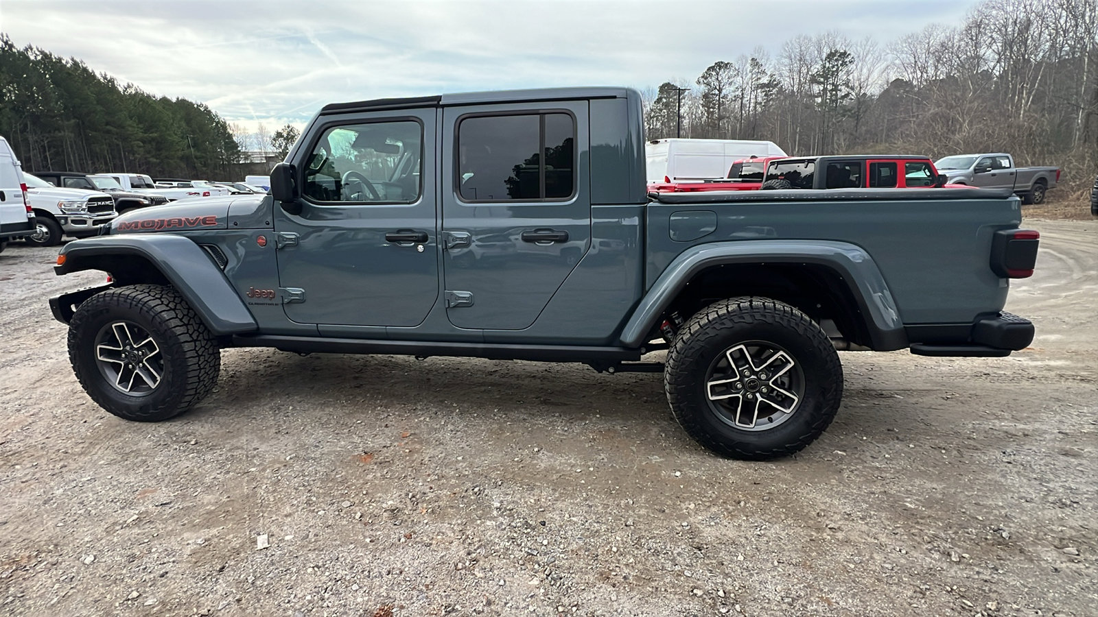 Used 2024 Jeep Gladiator Mojave image 11