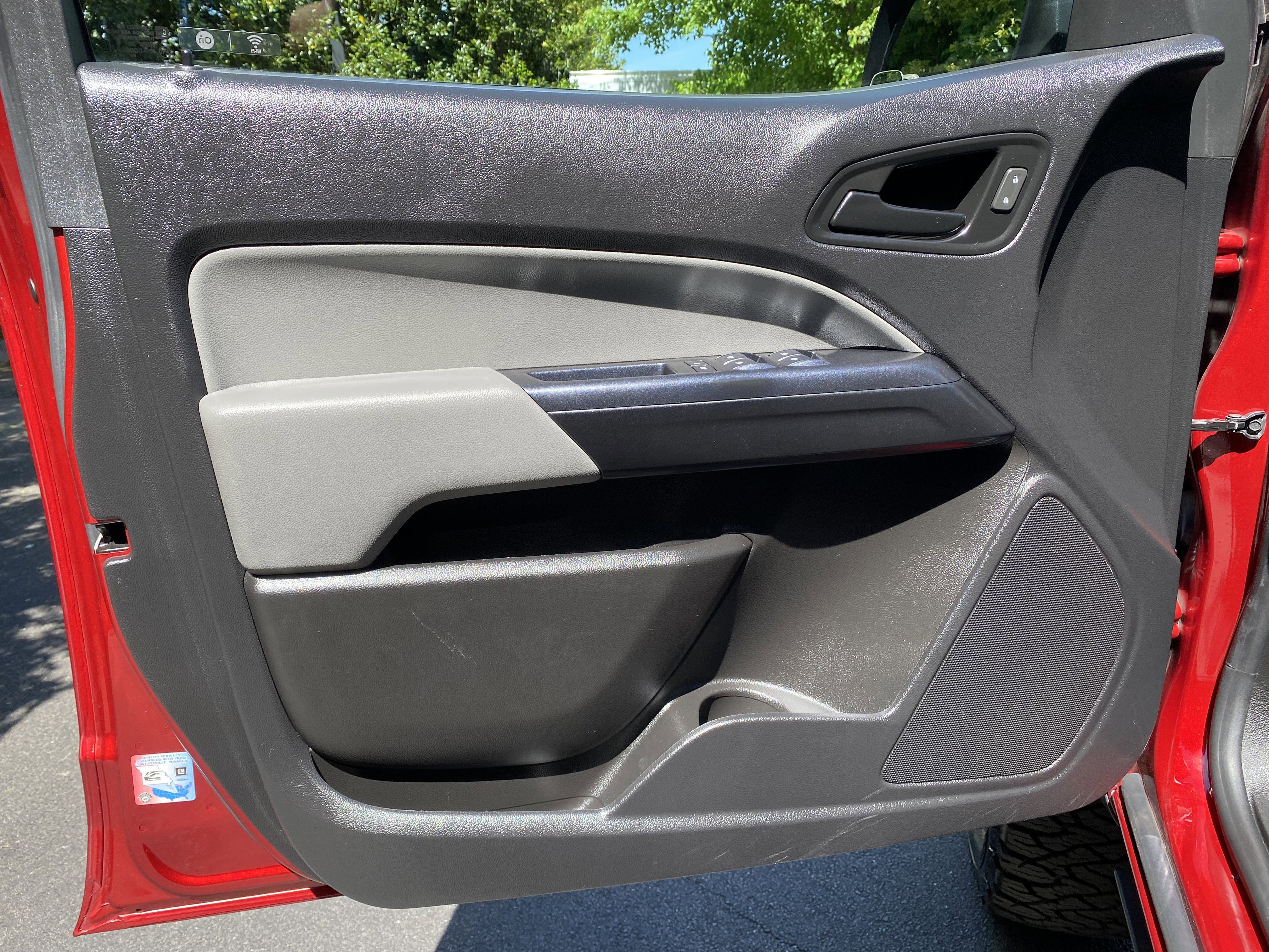 Used 2021 Chevrolet Colorado W/T w/ WT Convenience Package AWD/4WD image 15