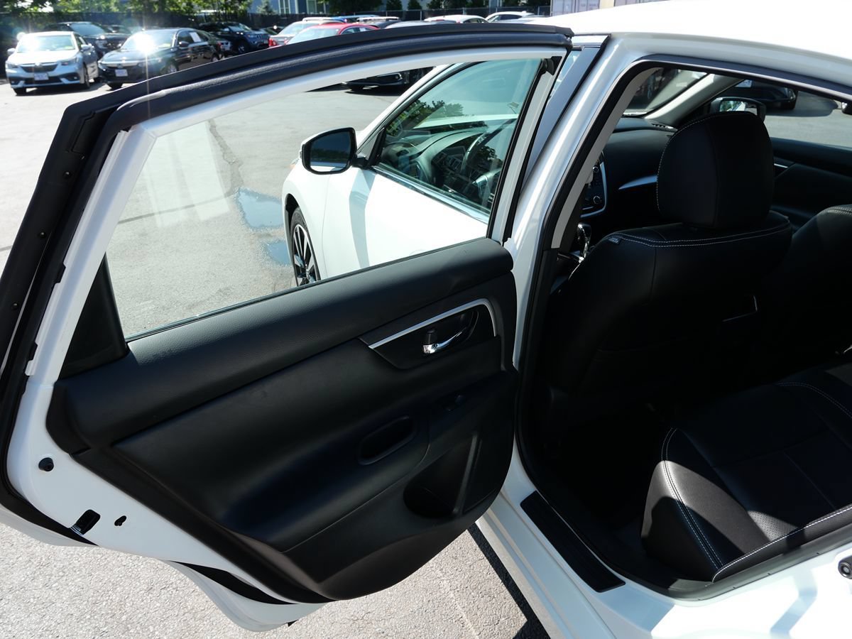Used 2018 Nissan Altima 2.5 SV w/ 2.5 SV Technology Package FWD image 28