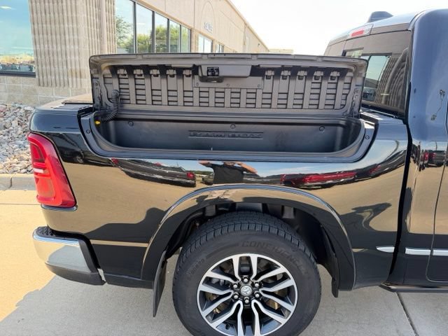 Used 2025 RAM 1500 Limited AWD/4WD image 9