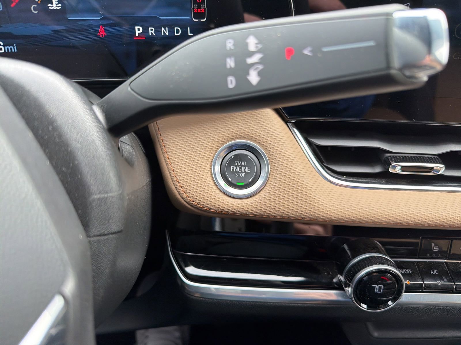 Used 2026 Chevrolet Equinox ACTIV image 17