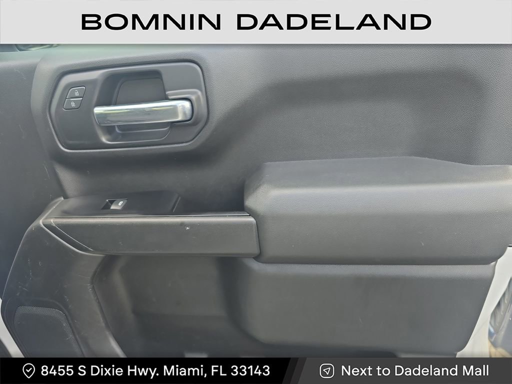 Used 2019 Chevrolet Silverado 1500 Custom w/ Custom Value Package image 12