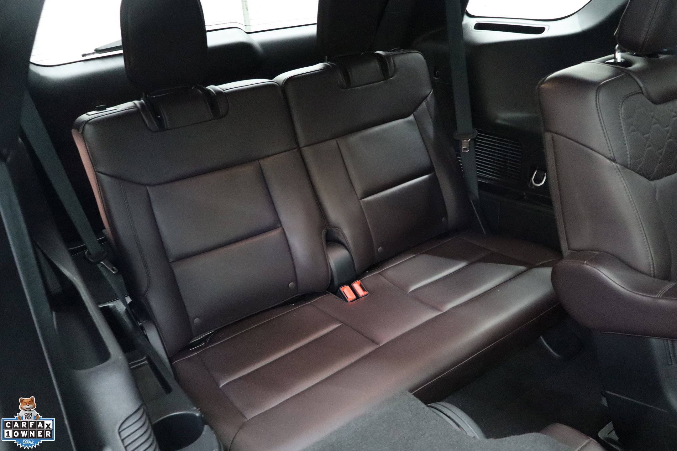 Certified 2025 Ford Explorer Platinum w/ LUX Leather Package image 28