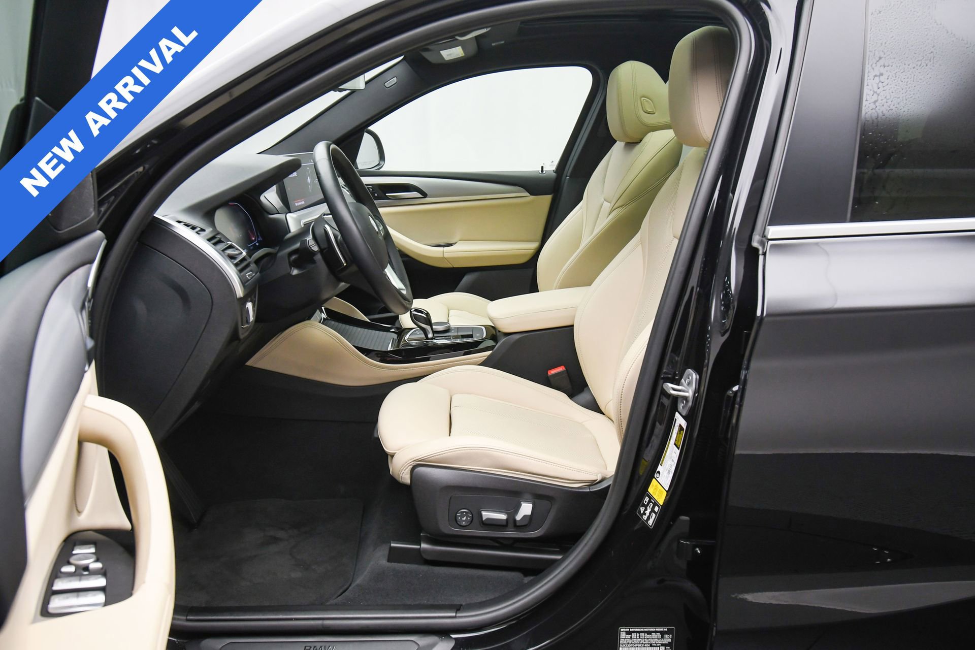 Used 2023 BMW X4 xDrive30i w/ Convenience Package image 19