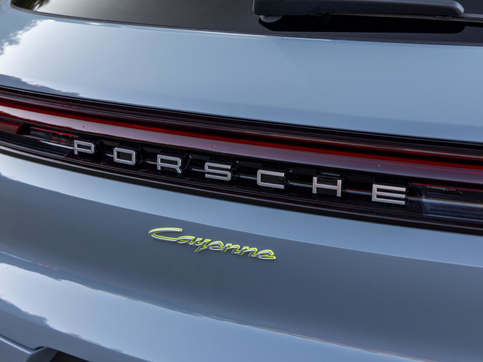 New 2025 Porsche Cayenne E-Hybrid image 20