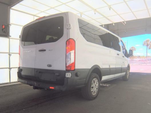Used 2015 Ford Transit 350 XLT RWD image 4
