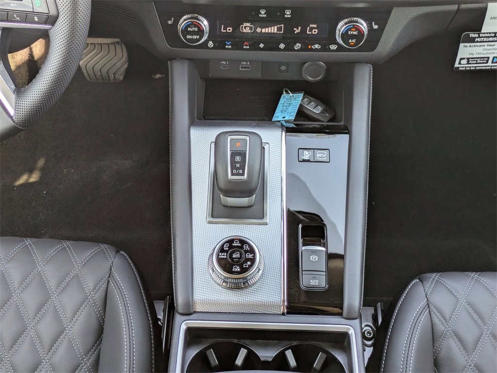 New 2025 Mitsubishi Outlander SEL image 20